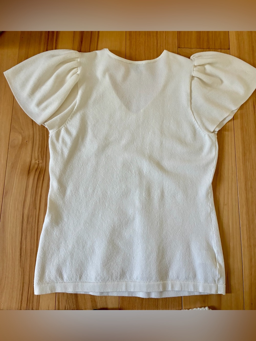 Ann Taylor V-Neck Flutter Sleeve Top - Picture 2 of 3